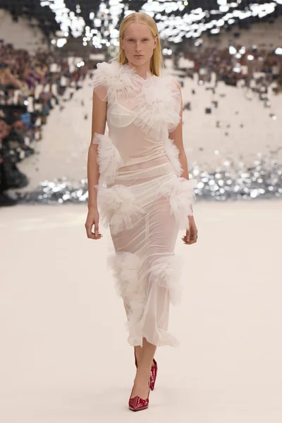 Look 26